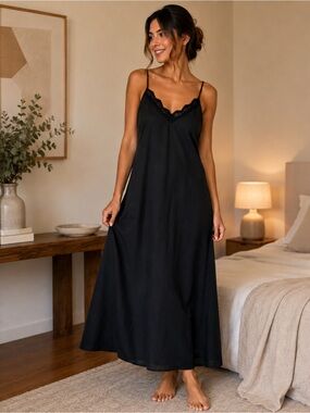 Joyspun  Chemise black lace trim adjustable strap lite weight sz 2XL New
